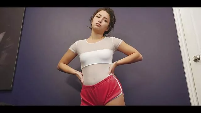 بادکنک با کلیپ سکس گلشیفته فراهانی ربکا فاکس داغ از Dirty Flix