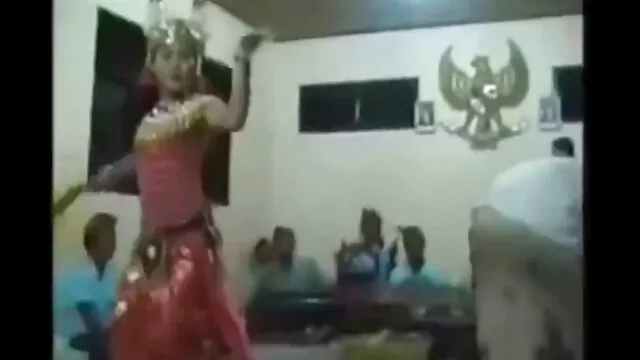 سکس سینه متوسط ​​با سیندی شین و لکسی دونا ساک زدن گلشیفته فراهانی از ویو توماس